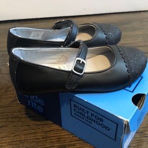 COPY - Stride Rite little girls shoe size 9.5 NIB